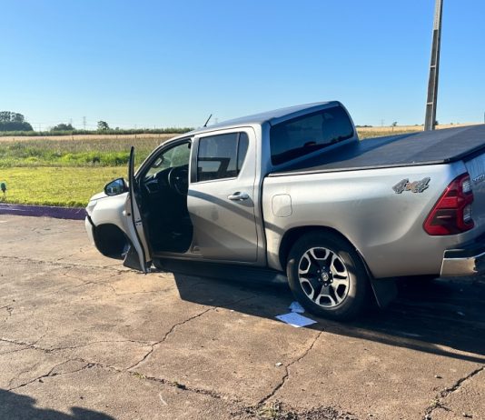 Hilux furtada é recuperada em Guaíra e adolescente é apreendido após fuga em mata