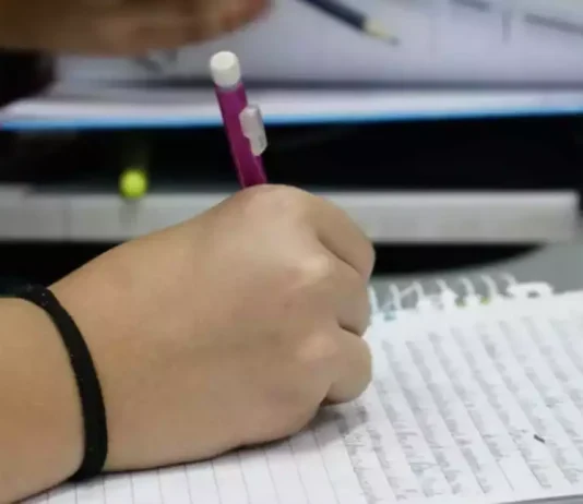 Enem pode trocar redação de 30 linhas por quatro textos a partir de 2028