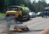 Moto pega fogo após colisão e jovem fica gravemente ferido na PR-317 em Toledo