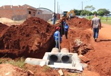 Governo de Mundo Novo executa drenagem na Rua Anísio José Ribeiro, na Vila Nova