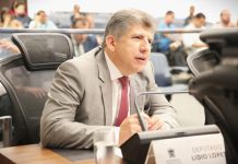 Lei de Lidio Lopes garante certidões em Braille para pessoas com deficiência visual em MS