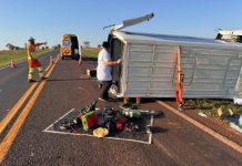 Morre 6° vítima do acidente entre van da Prefeitura de Eldorado e carro na BR-163