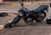 Itaquiraí – Empinando moto motociclista tenta fugir de abordagem, atropela cachorro e é preso pela Polícia Militar