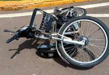 Duas agentes se acidentam no primeiro dia de uso de bicicletas elétricas entregues pela Prefeitura de Caarapó