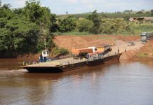 Balsa do Rio Piquiri segue interditada após elevação do nível da água no Paraná