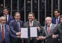 Congresso promulga fim da escala 6×1, que começa a valer em 60 dias