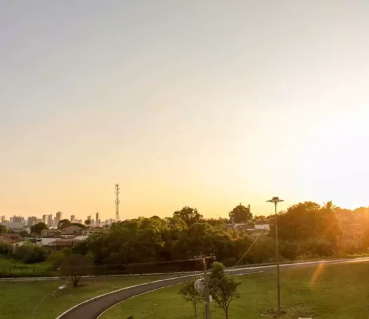 Calorão de 44°C antecede tempestades com granizo em MS