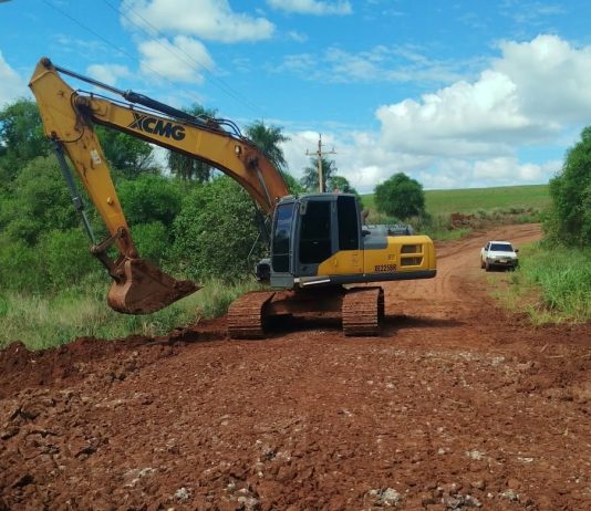 Prefeitura de Amambai recupera estradas rurais após grande volume de chuvas