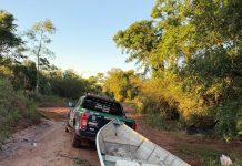 PMA de Mundo Novo flagra pesca irregular, apreende embarcação e retira redes no Rio Iguatemi