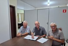 Prefeito assina contrato para execução da obra do Contorno Viário de Amambai