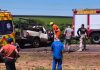 Colisão frontal entre Strada e carreta deixa 1 morto e outro ferido em Naviraí