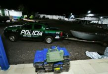 Dupla foge de abordagem e abandona carga de maconha em barco em Japorã